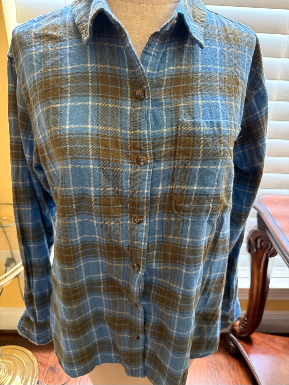 SO Woman’s Blue and Brown Plaid Button-Down Shirt Unisex